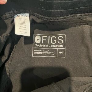 FIGS Black Technical Collection MEDIUM TALL Scrub Pants